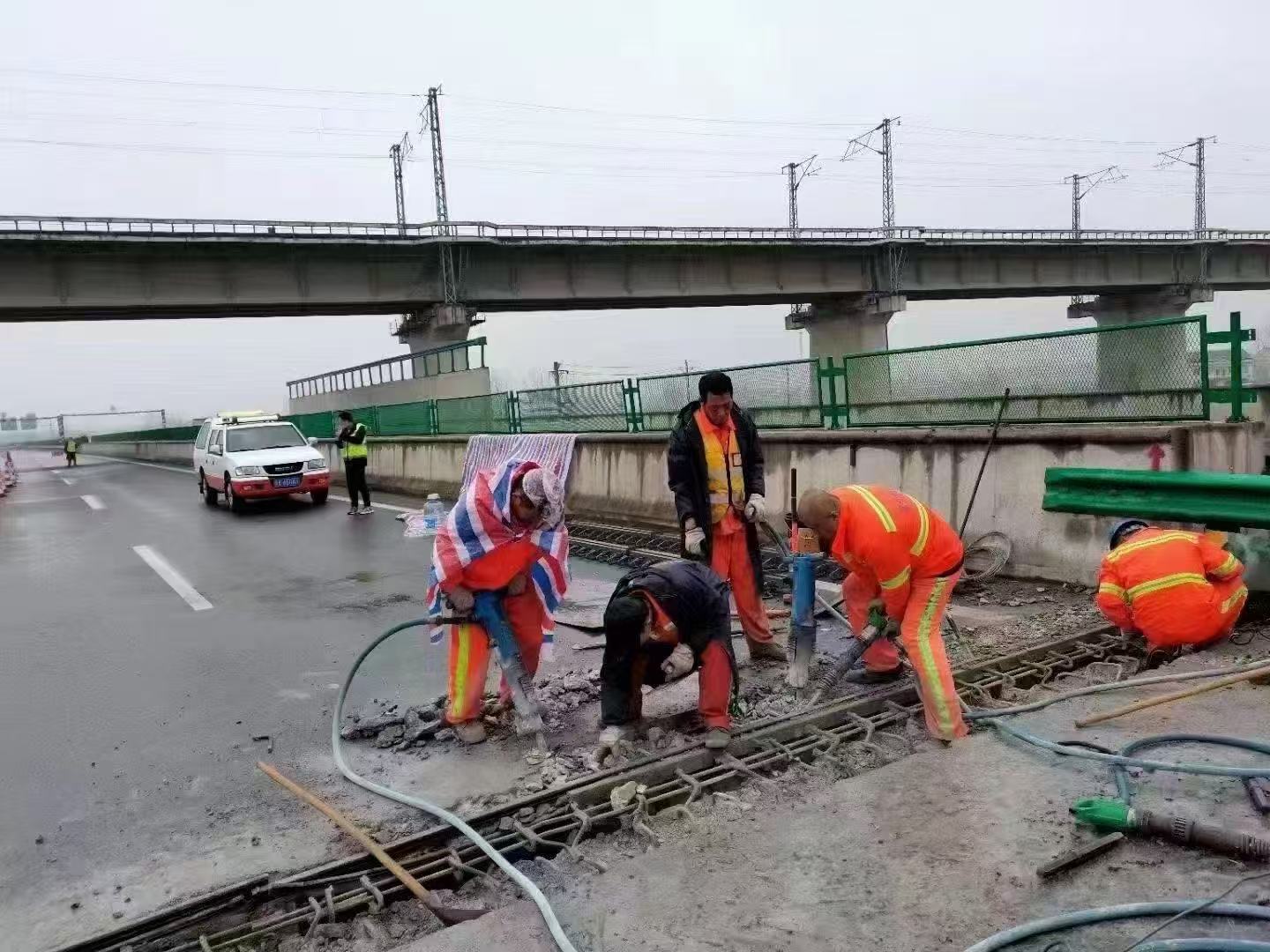 海港桥梁伸缩缝抢修料